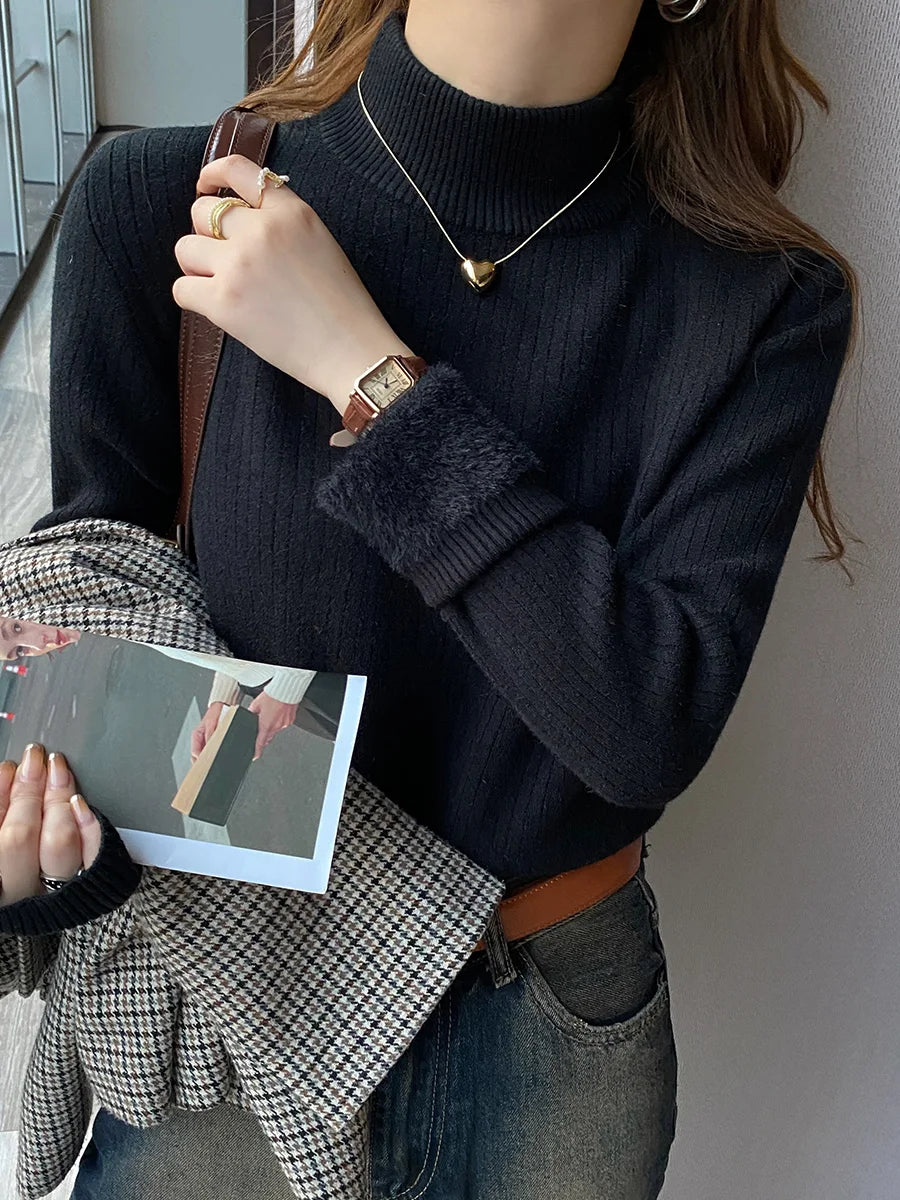Women’s Retro Turtleneck Sweater – Velvet-Lined Warmth and Timeless Elegance
