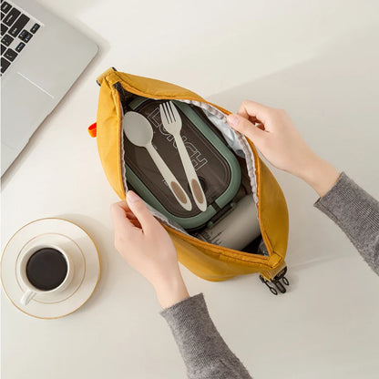 Portable Insulated Lunch Bag – Keep Your Meals Fresh Anywhere.