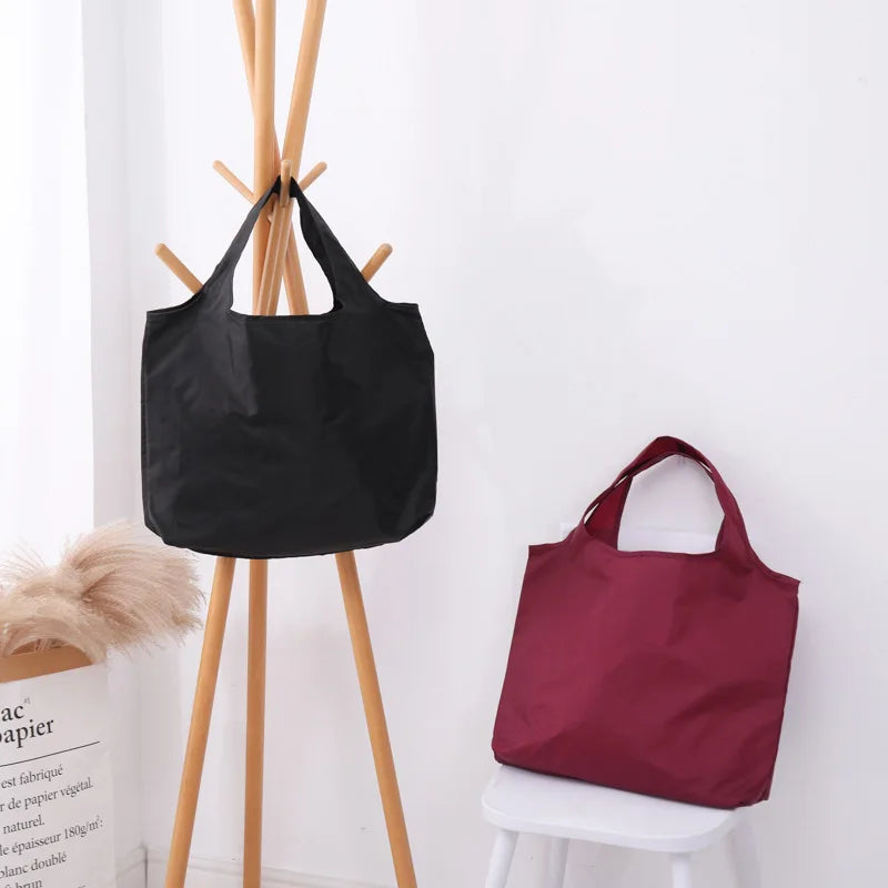Eco-Friendly Foldable Shopping Bag – Sustainable Convenience for Everyday Use