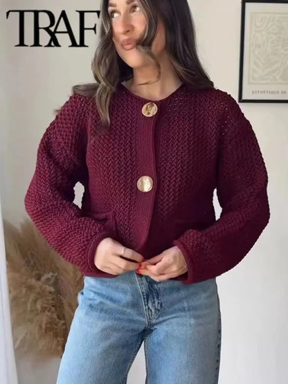 Women's Autumn-Winter Cardigan – Style, Comfort and Elegance in One Piece.