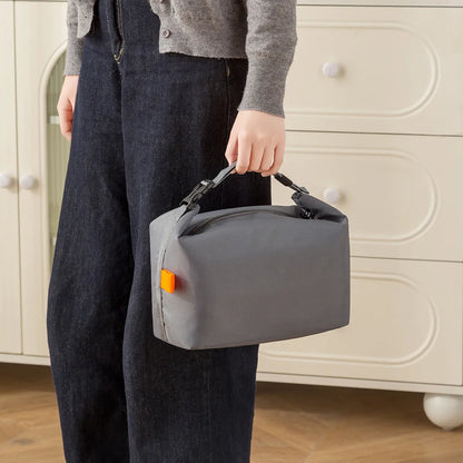 Portable Insulated Lunch Bag – Keep Your Meals Fresh Anywhere.