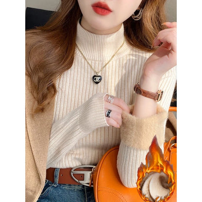 Women’s Retro Turtleneck Sweater – Velvet-Lined Warmth and Timeless Elegance