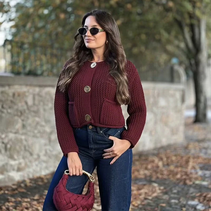 Women's Autumn-Winter Cardigan – Style, Comfort and Elegance in One Piece.