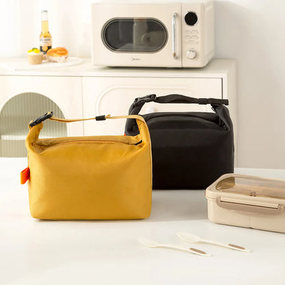 Portable Insulated Lunch Bag – Keep Your Meals Fresh Anywhere.