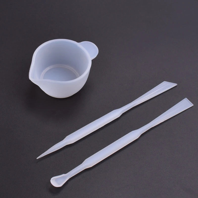Silicone Mixing Cups – Clean, Precise and Practical for All Your Resin Creations