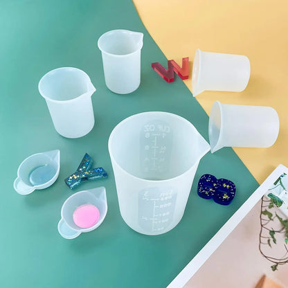 Silicone Mixing Cups – Clean, Precise and Practical for All Your Resin Creations