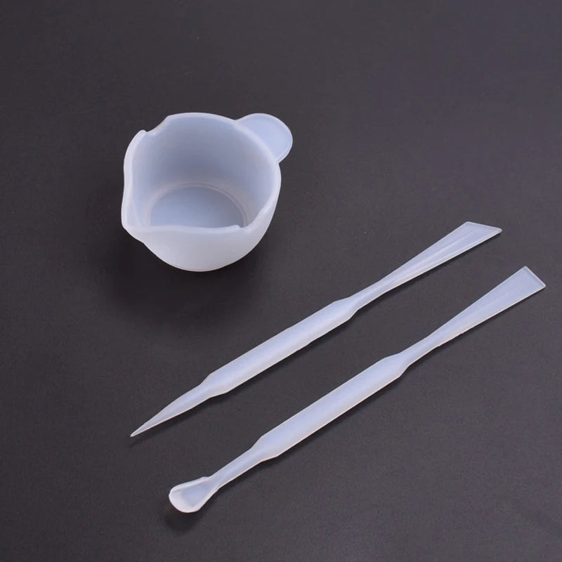Silicone Mixing Cups – Clean, Precise and Practical for All Your Resin Creations