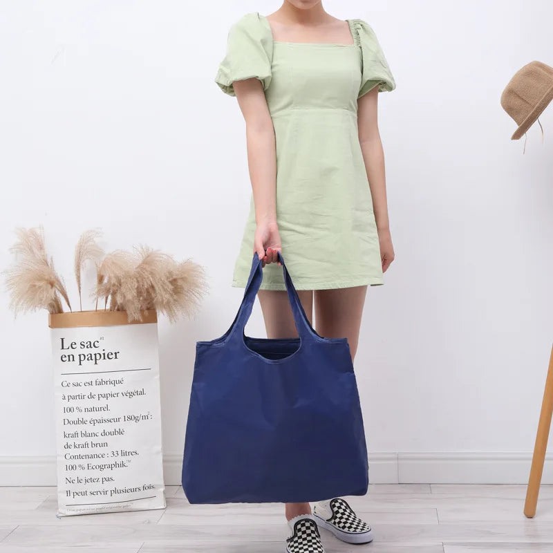 Eco-Friendly Foldable Shopping Bag – Sustainable Convenience for Everyday Use