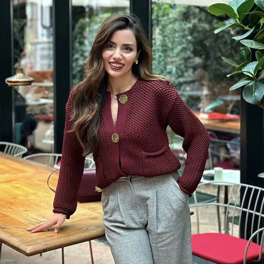 Women's Autumn-Winter Cardigan – Style, Comfort and Elegance in One Piece.