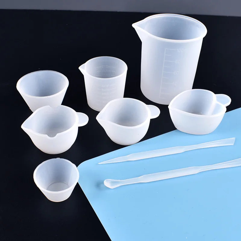 Silicone Mixing Cups – Clean, Precise and Practical for All Your Resin Creations